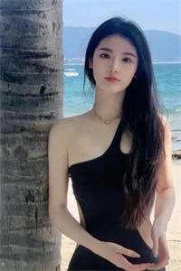 穿越小白脸，女帝只想要我全文下载