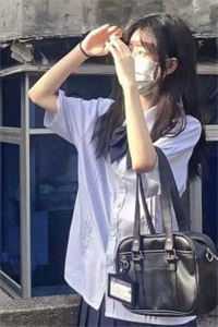 长篇小说阅读穿越小白脸，女帝只想要我
