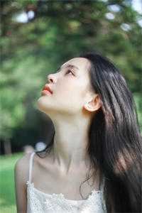 文章全文军婚甜蜜蜜,兵王他不撒手了免费阅读