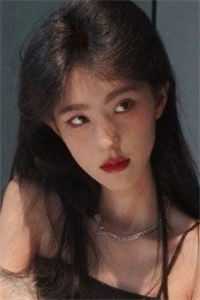 十八线糊咖：我的金主是我小后妈完整文本阅读